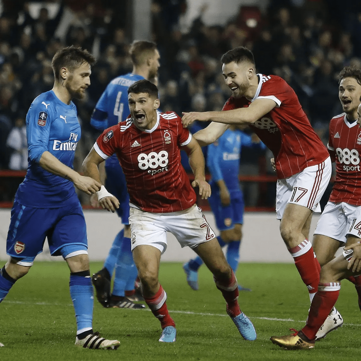 他参与了球 他参与了球