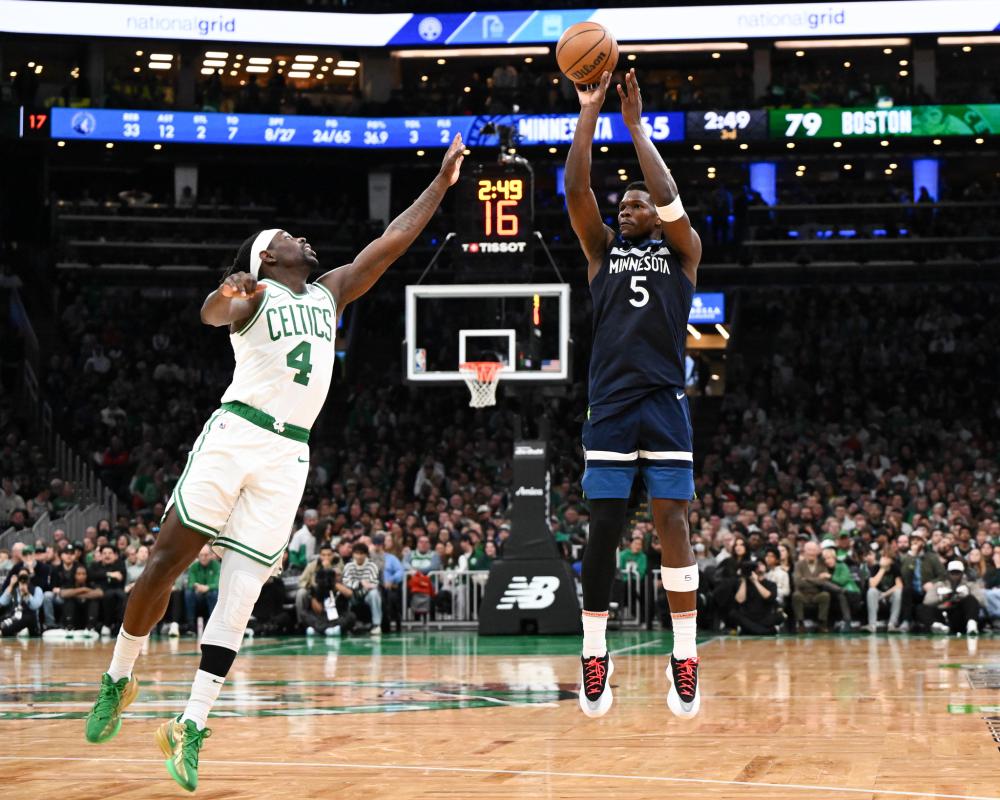 王钰栋李新 王钰栋李新